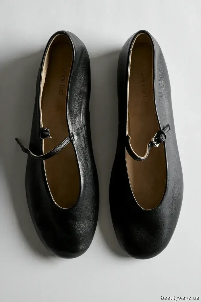 Apologies, Flip-Flops—Sophisticated individuals over 50 are opting for this French footwear trend paired with denim.