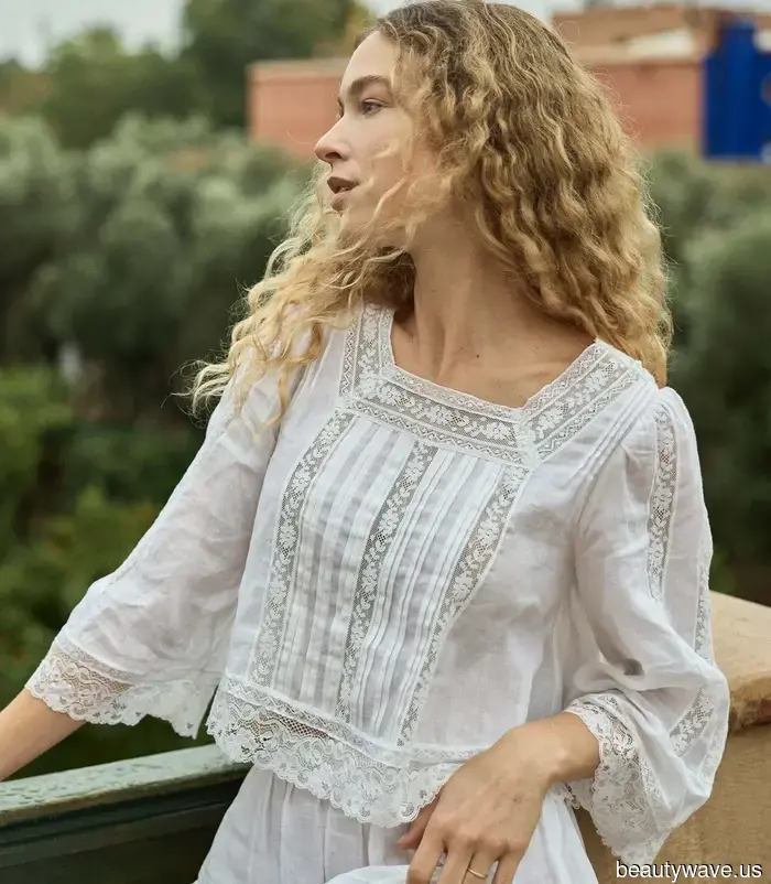 Plötzlich tauschen Modeleute ihre Leinenhosen und Röcke gegen dieses hübsche Zweiteiler-Set.