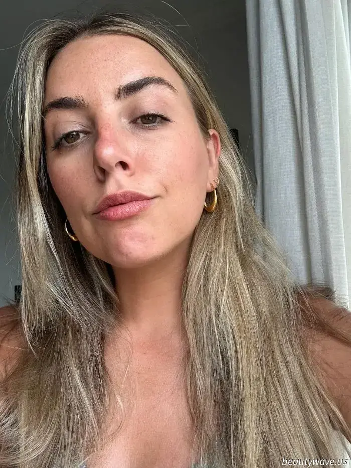 Я носила новую помаду Clinique Nude Honey Almost каждый день неделю — вот что нужно знать