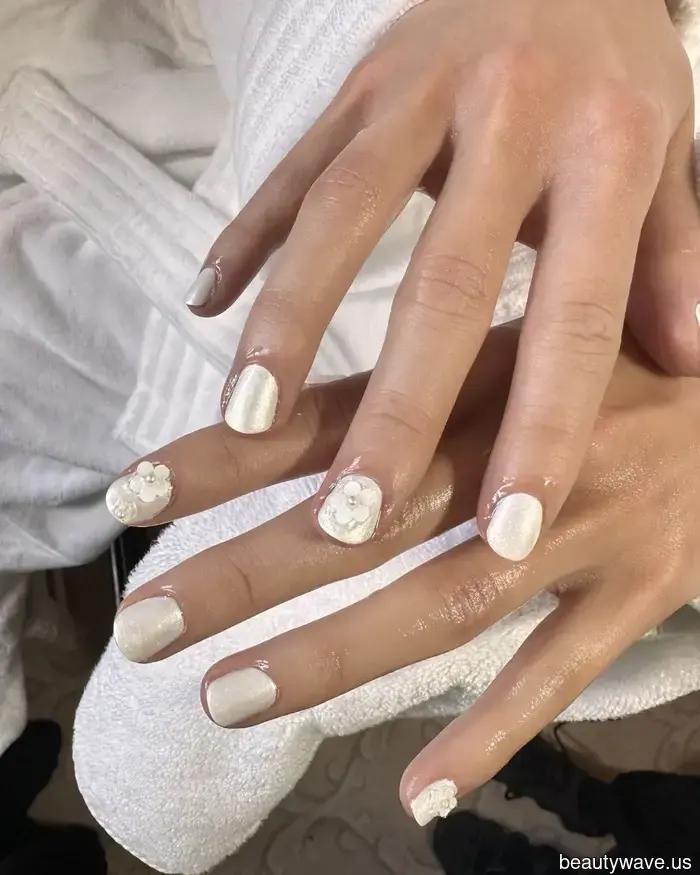Alle Bräute und Nagelminimalisten aufgepasst: Laufeys Met Gala-Maniküre wird Ihr neuer Referenzpunkt sein.