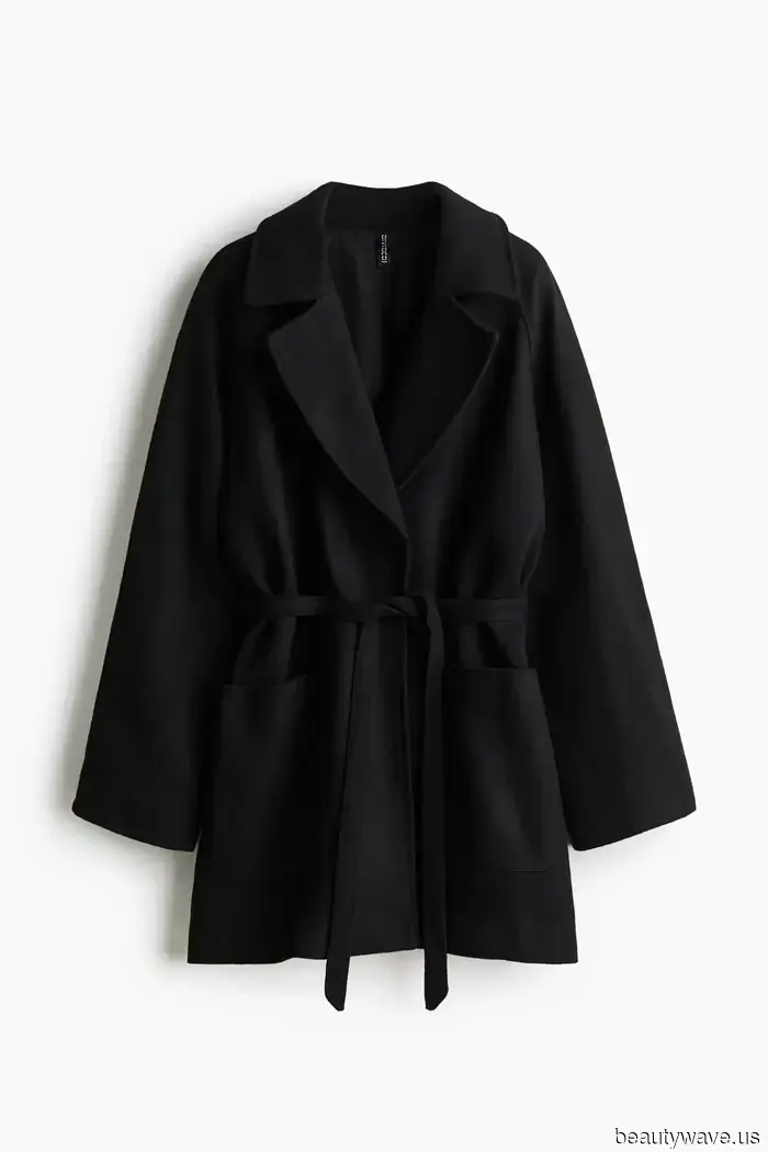 Sorry, Teddy Coats—this outerwear trend endorsed by EmRata is far more sophisticated.