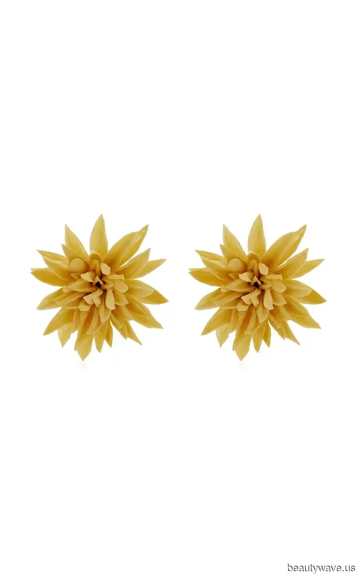 Hyperminimalism Is Out, and Personal Expression Is In—Here’s What I’m Purchasing in 2026