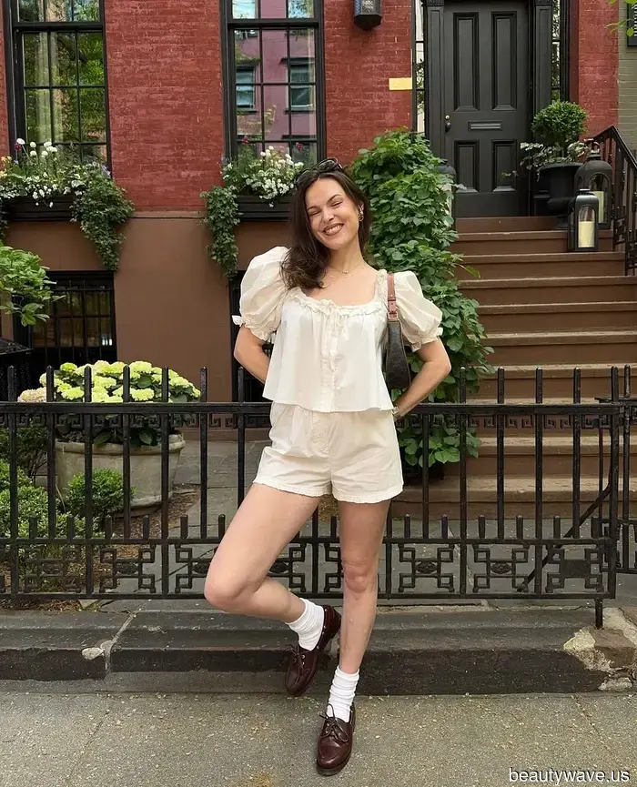 The "Simple" Summer Essential That Every Fashion Enthusiast Has