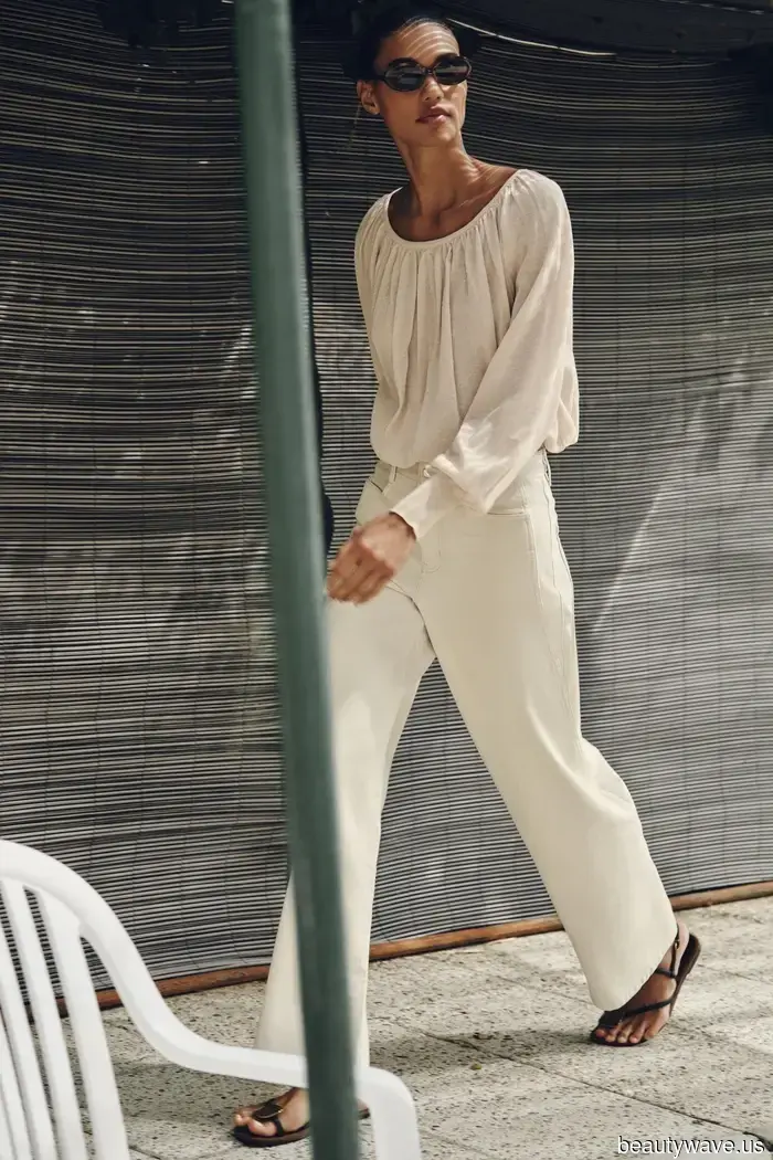 If you're looking for summer jeans outfit ideas, here are the 6 styles that French women are frequently sporting.