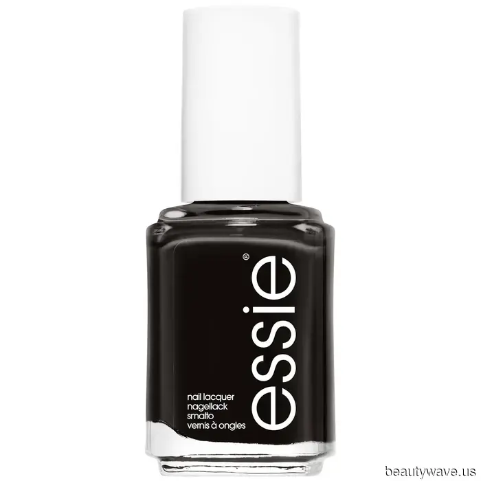 Algunos colores de uñas de otoño se sienten cansados, así que estoy eligiendo una de estas 4 alternativas atemporales para mi próxima manicura.