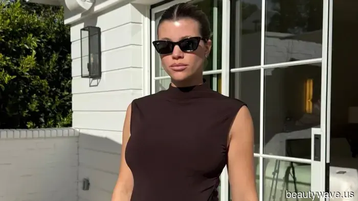 Sì, il bianco e nero è classico, ma la combinazione di colori di Sofia Richie sembra molto più costosa.
