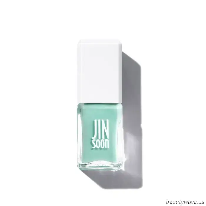 Do you recall Jelly Shoes? This Juicy Manicure serves as the nail counterpart inspired by the '90s.
