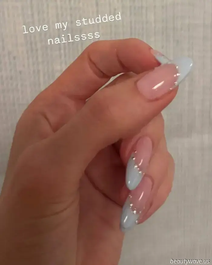 Bereitet euch vor — dieser überraschend schicke Herbst‑Nageltrend kommt auf unsere minimalistischen Maniküren zu.