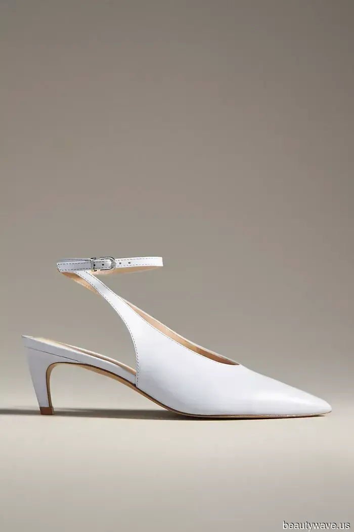 If I spot you in one of these six particular shoe colors, I can tell you're into fashion.