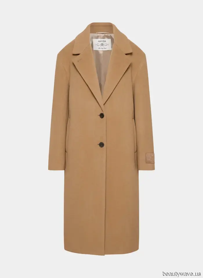 Nicht Sneakers, nicht Sandalen&mdash;Lauren Conrad weiß, dass Cropped Jeans am besten zu diesem flachen Schuhtrend passen.