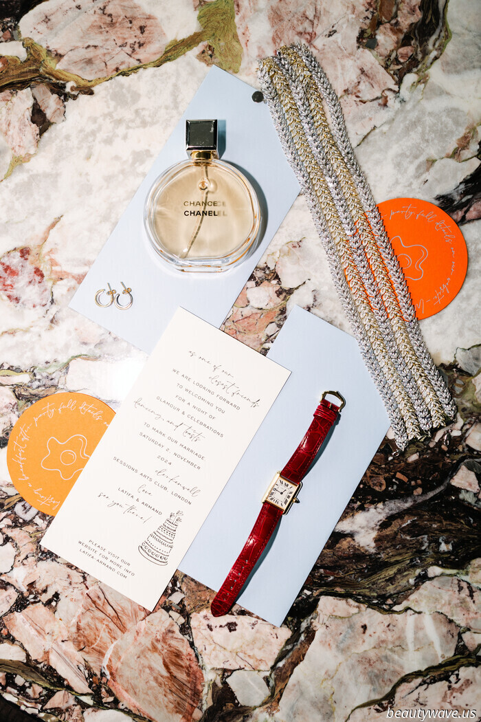 A Cake Inspired by Jackie Kennedy, Three Stylish Outfits, and a Late-Night Wedding Breakfast at 1 AM—This Wedding Featured Everything!