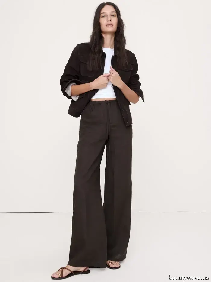 Banana Republic's Spring Sale Event is now underway, and stylish individuals will want to add these items to their wardrobes.