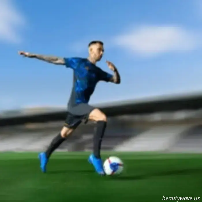 Football to a higher level: Demix presents a new collection of high-tech football equipment