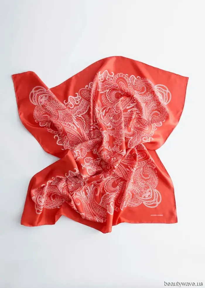 5 Chic Summer Accessories That Every Fashion-Forward Individual Should Have