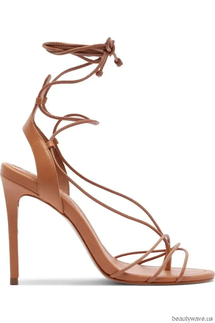 Every stylish person I know is currently sporting this trendy elevated shoe style.