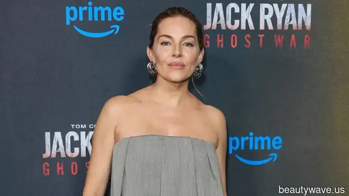 Sienna has moved away from Boho style in favor of a '90s dress trend that minimalists will appreciate.