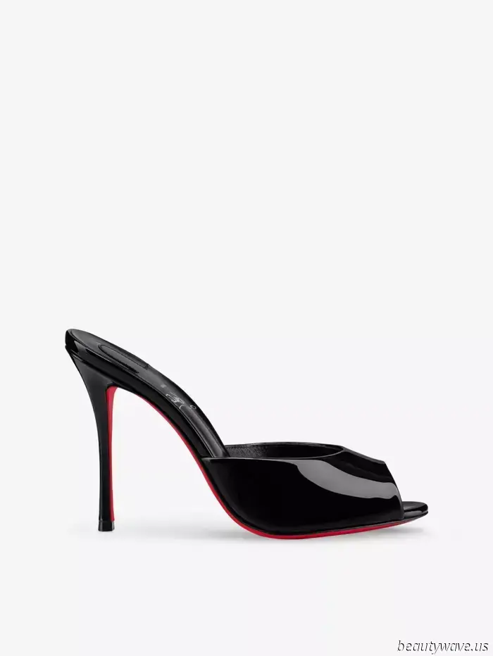 Live From the Streets of New York: This Elegant Heel Is Making a Major Return