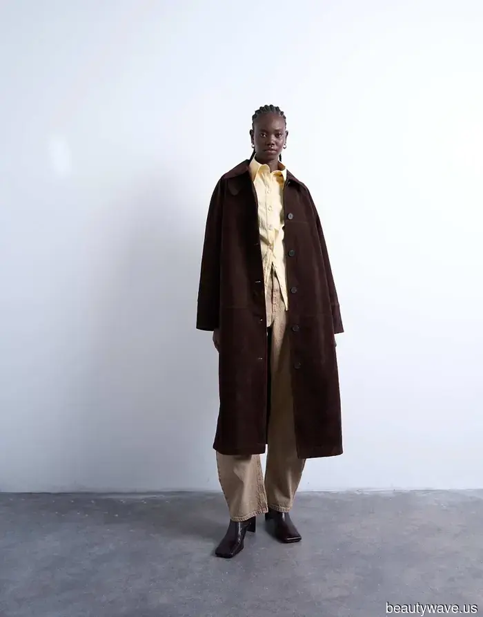 More Stylish Than a Trench, This Coat Trend Is Subtly Gaining Popularity for Fall