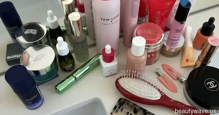 Nordstrom's Cyber Beauty Sale is truly exceptional—I can save $996 on enticing perfumes, advanced gadgets, and much more.