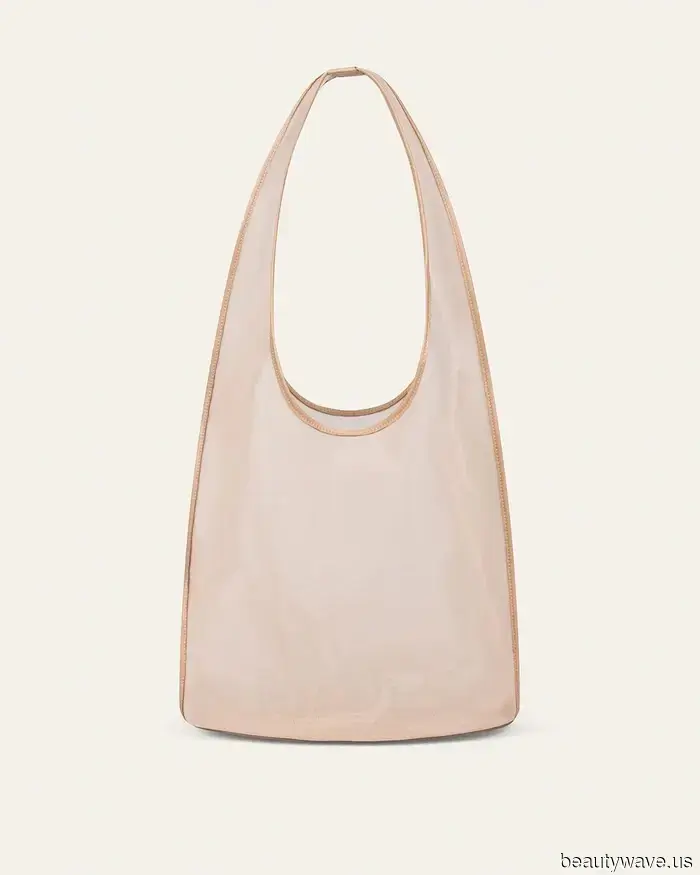 Le borse in rafia sono ancora di moda, ma secondo le persone chic di Londra e NYC, questa tendenza delle borse "datate" è ancora…