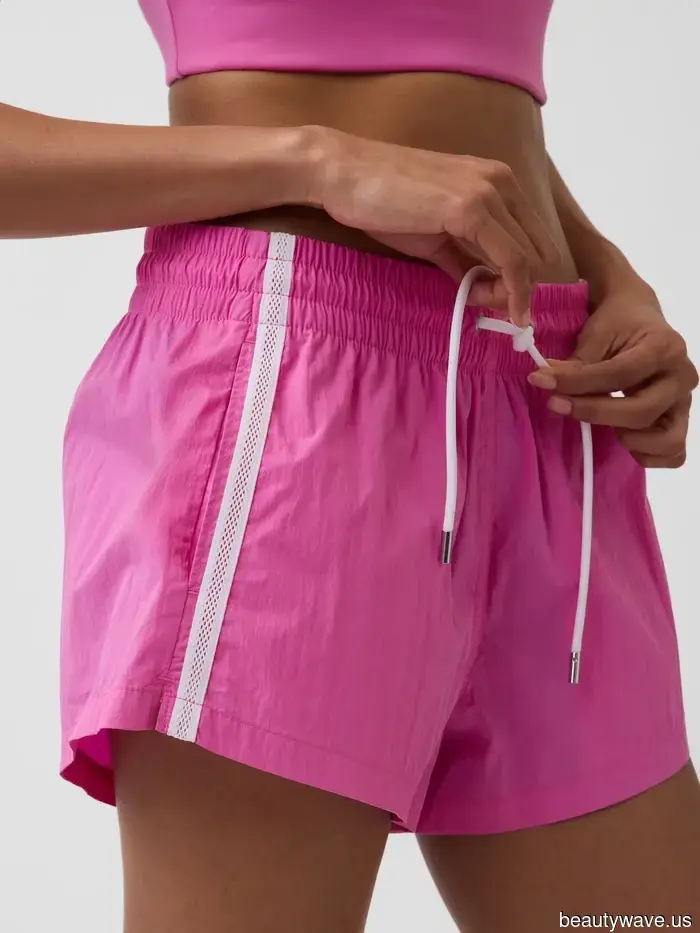 Fact: The 90s Excelled at Summer Essentials—6 Trends I'm Recreating in 2026