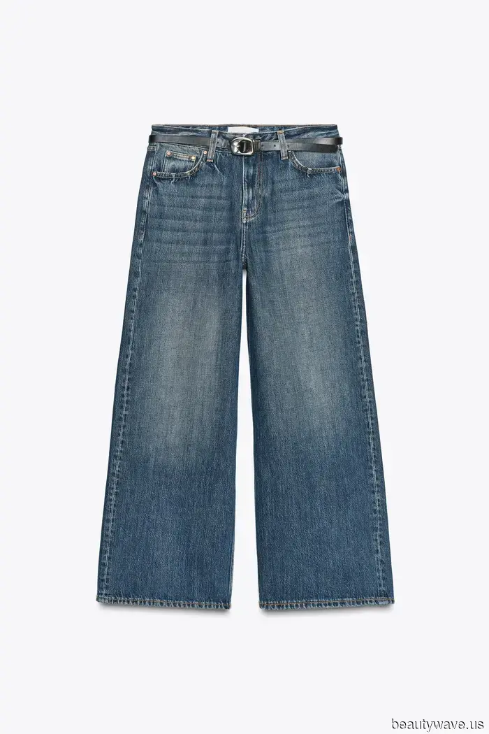 I'm 5'0"—These Are the Only Jeans That Receive My Petite Endorsement.