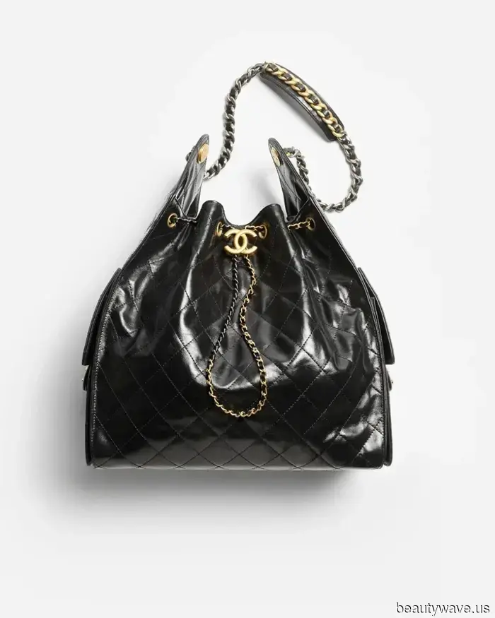 Essere chic in inverno è facile&mdash;basta abbinare questa giacca a questi jeans e queste scarpe.