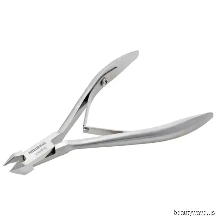 &ldquo;Così Bella&mdash;Come la Luce delle Candele&rdquo;: Le Manicure Celebrità Non Possono Fare a Meno delle Unghie Tostate Questo Autunno