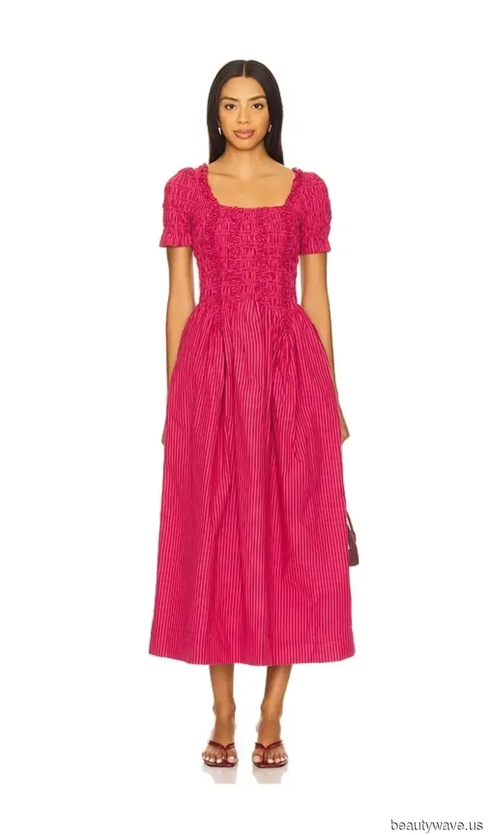 Meine Mutter hat noch nie bei Revolve eingekauft, ist aber interessiert&mdash;ich habe ihr diese Artikel zum Überlegen geschickt.