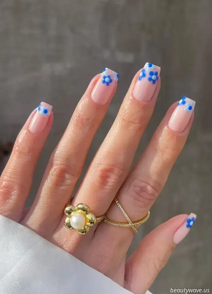 These Fourth of July nail ideas are perfect to keep for the whole month.