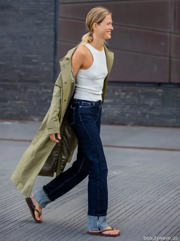 I Named the Cuffed-Jeans Trend—7 Shoes That Fashion Enthusiasts Are Pairing with the Stylish Denim Look