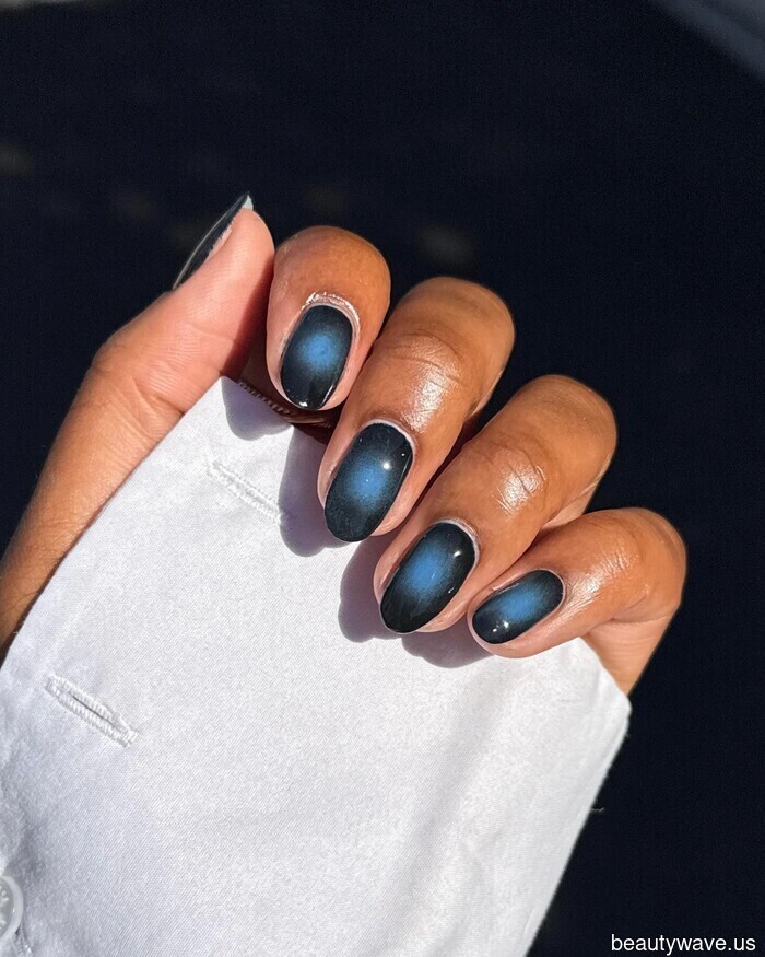 Football Season Is Here—24 (Non-Cliché) Manicures to Embrace Your Inner WAG