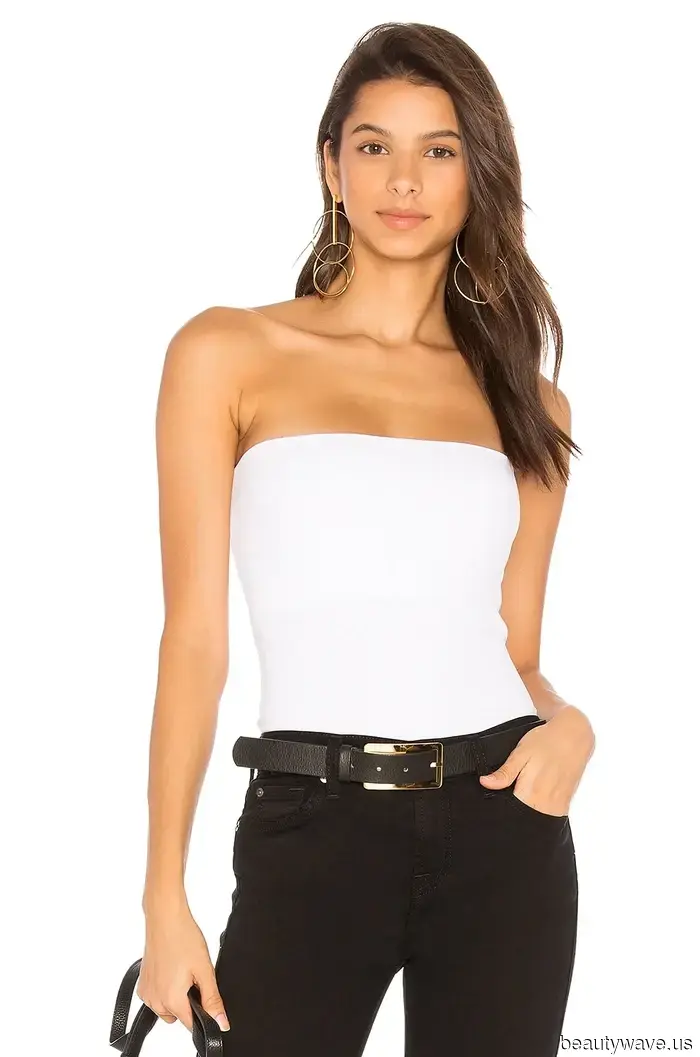 While everyone is discussing fall trends, fashionable women are still sporting this elegant summer essential.