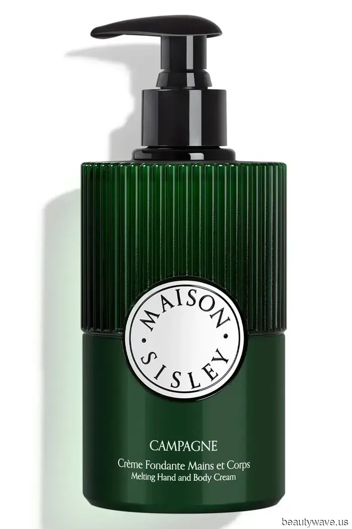 I Desire My NYC Apartment to Have the Aroma of a Chic Hotel—11 Fragrances I'm Stockpiling for Summer.