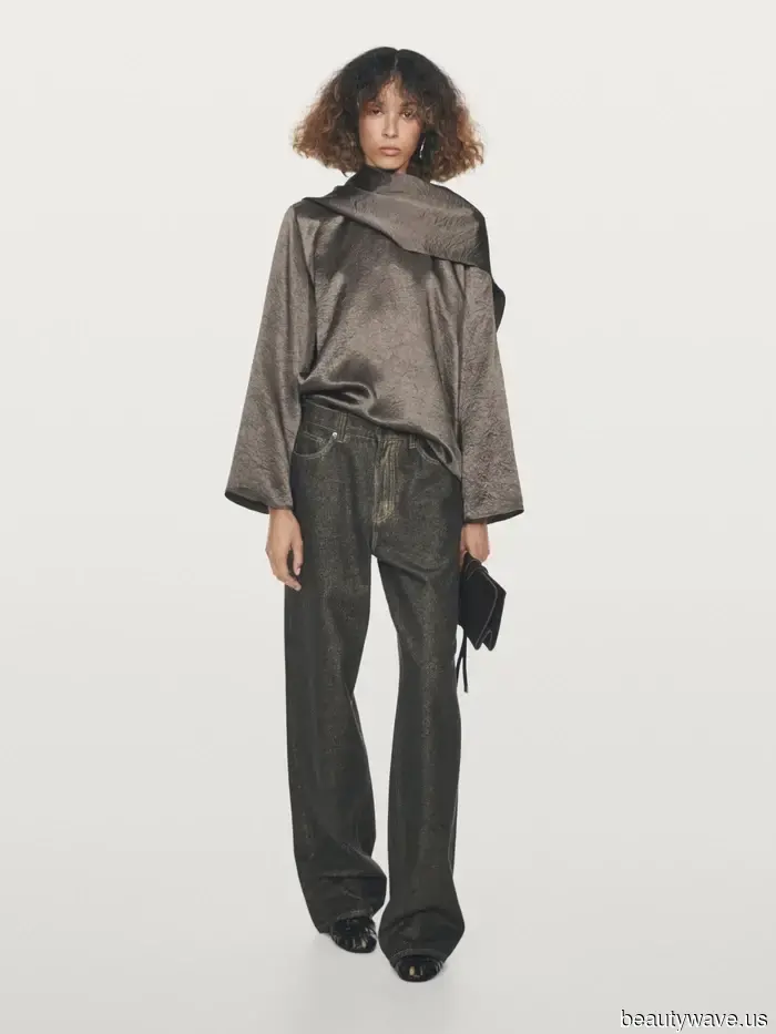 To achieve an elegant look this festive season, pair this blouse with jeans or trousers.