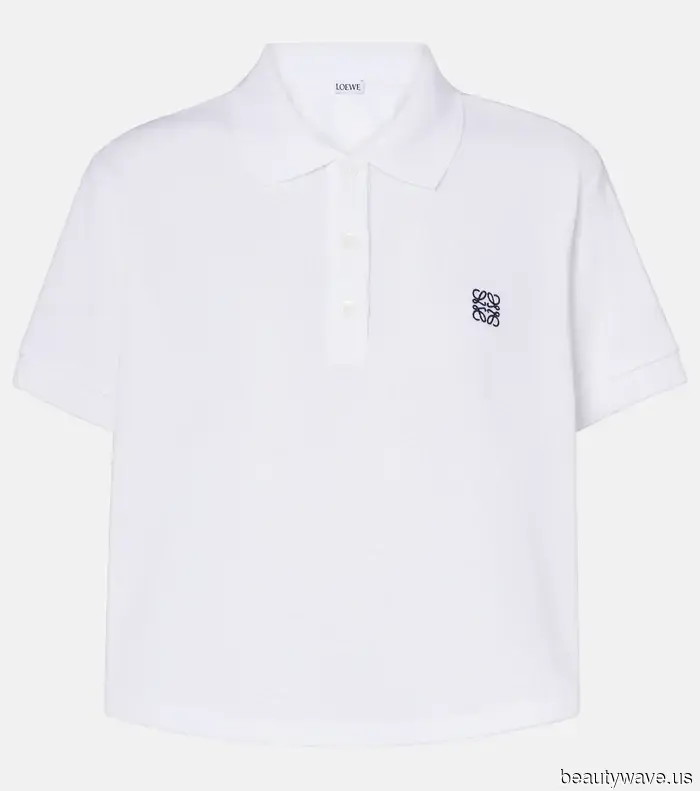 Conoce tu nuevo guardarropa básico 2025: 11 piezas sagradas que todos están usando