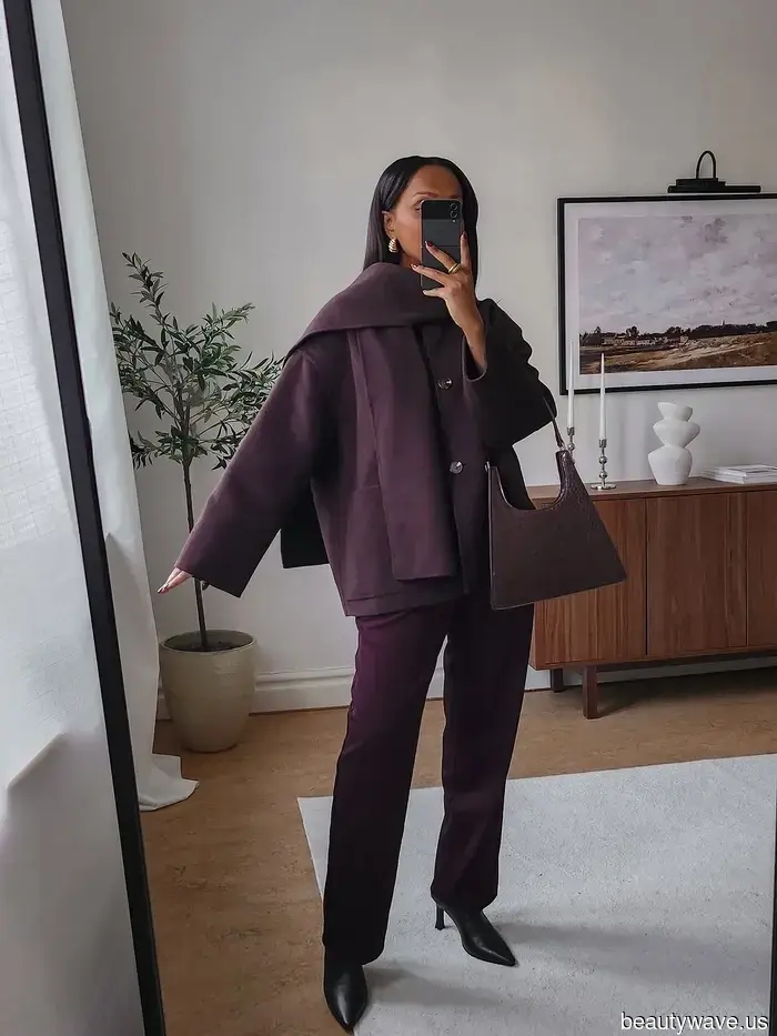 This stylish color combination is trendier than beige and black and is poised to take over fall wardrobes.