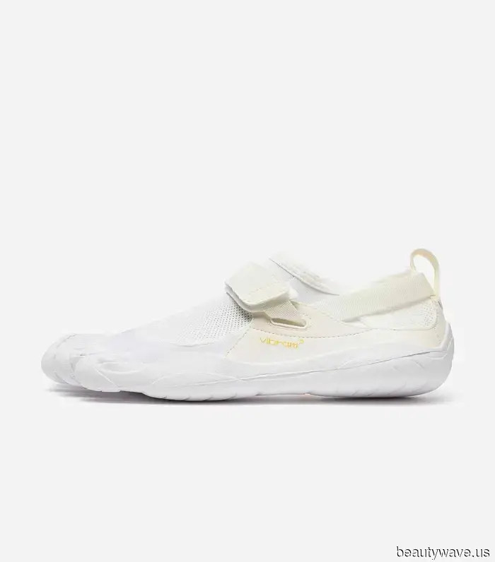 Olvida las clásicas bailarinas&mdash;las mujeres en L.A. saben que estos zapatos controvertidos hacen que lo básico aburrido sea 10 veces más genial.