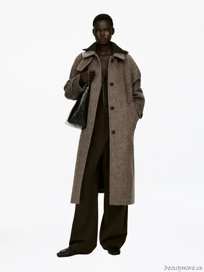 Arket's Cult Barn Jacket Sold Out Within Days—Now It's Available Again in a More Stylish Color.