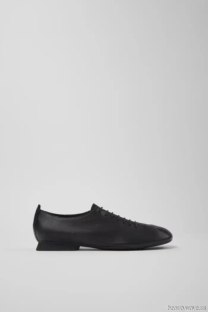 Neither a Mary Jane nor a Boot: This Stylish, Comfortable Flat-Shoe Trend Is Now Everywhere I Turn