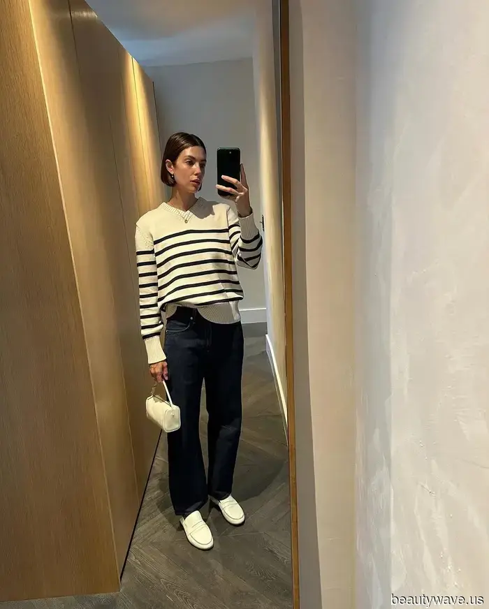 Not Ballet Flats, Not Sneakers—Everyone with Great Style is Currently Wearing These Shoes with Jeans.