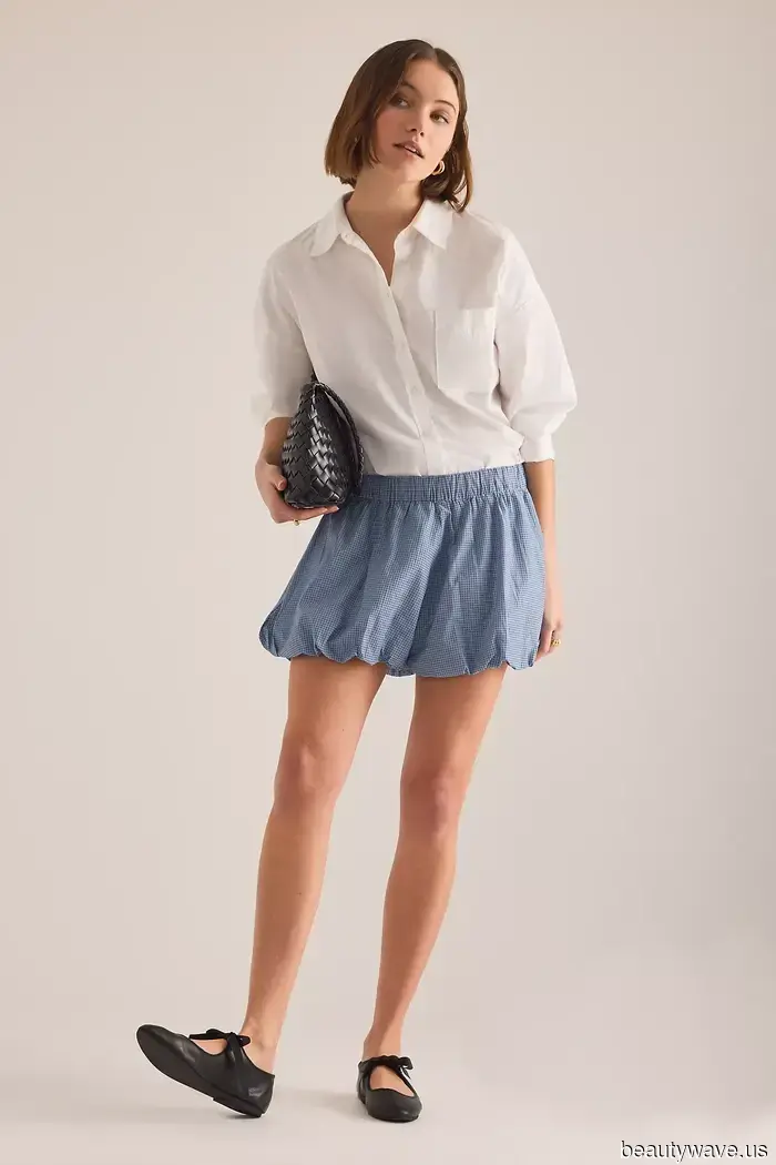 Not Capris, Not Bloomers—French Girls Are Embracing This Stylish Summer Shorts Trend Instead of Trousers