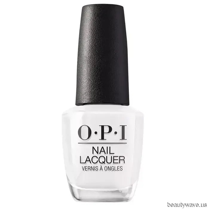 La stagione della pedicure è arrivata&mdash;9 delle tonalità più chic da indossare per tutta la stagione