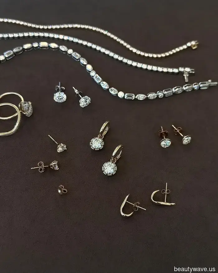 Sutil, Intencional, Atemporal: Tu Guía de Moda para Joyería Fina para Principiantes