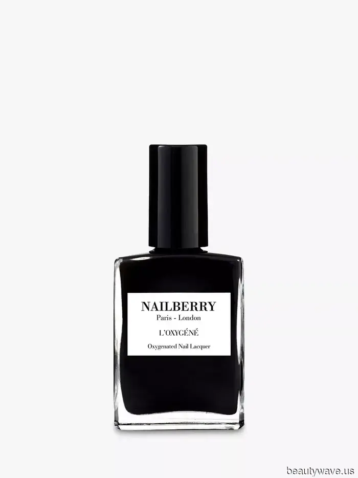 Algunos colores de uñas de otoño se sienten cansados, así que estoy eligiendo una de estas 4 alternativas atemporales para mi próxima manicura.