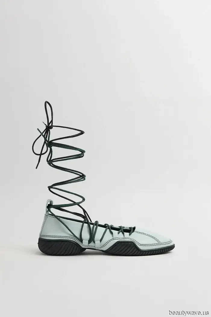 French girls have spoken—here are the 6 trendiest shoe styles to sport this summer.