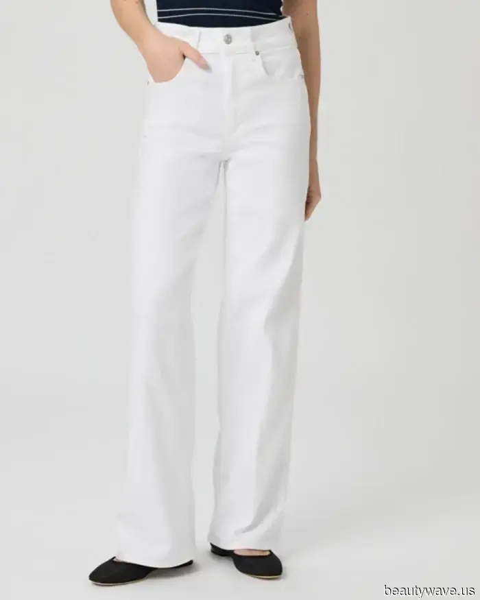 You can pair jeans with almost anything, yet it's this "mundane" piece that gives them an elegant touch.