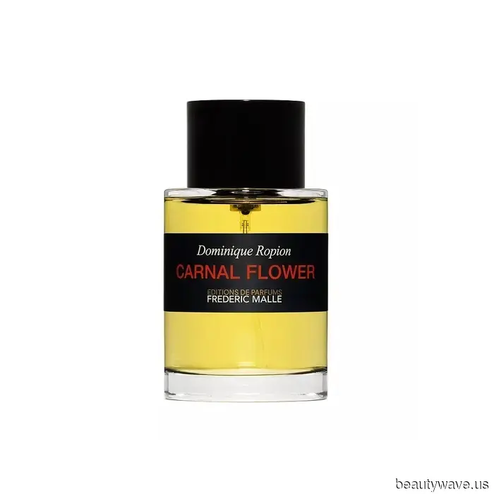 I'm Escaping for the New Year—Check Out My Outfit and Beauty Inspiration Board