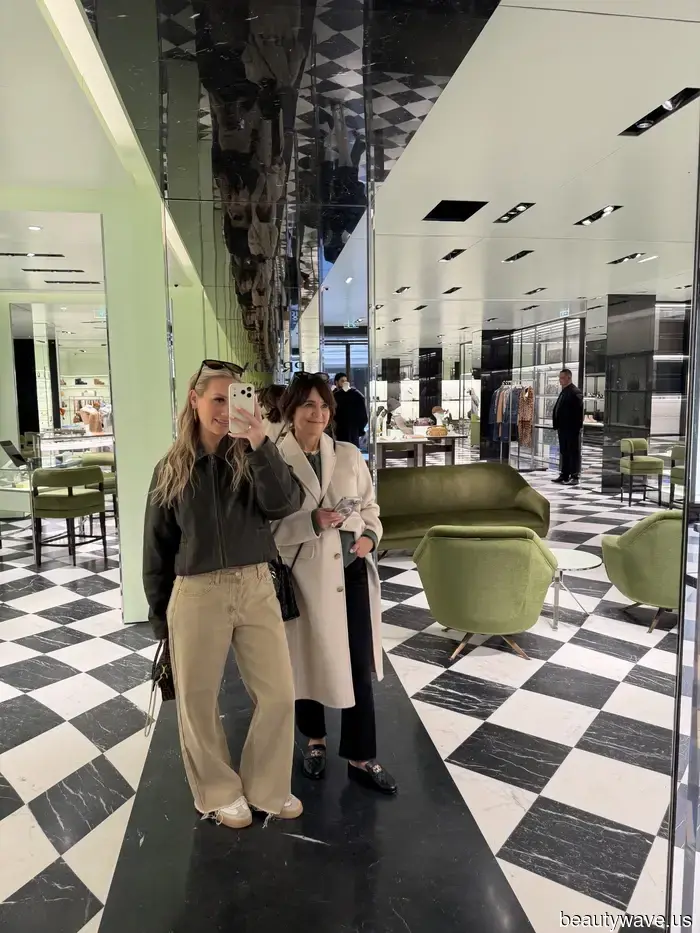 Ich bin eine ehemalige Einkäuferin von Nordstrom, und meine Tochter ist 30 Jahre jünger&mdash;wir haben beide diese 6 Artikel auf einer Reise getragen…