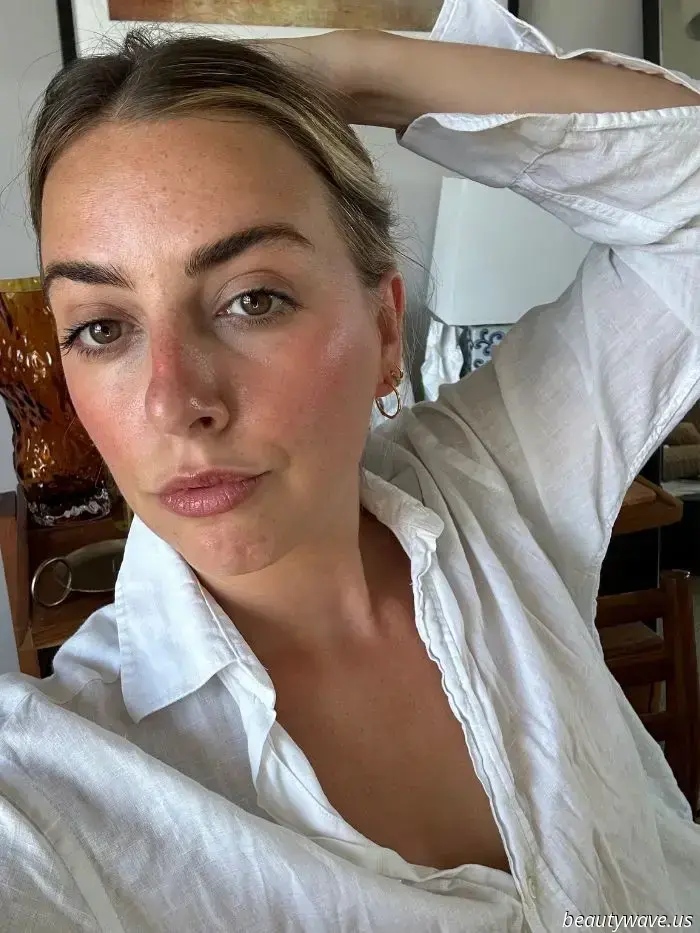 Я носила новую помаду Clinique Nude Honey Almost каждый день неделю — вот что нужно знать